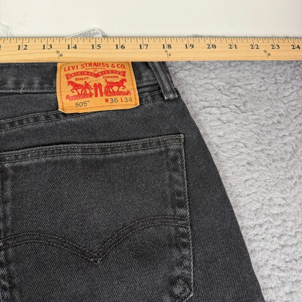 Levis 505 Jeans Mens 36x34 Black Washed Denim Regular Straight Y2K